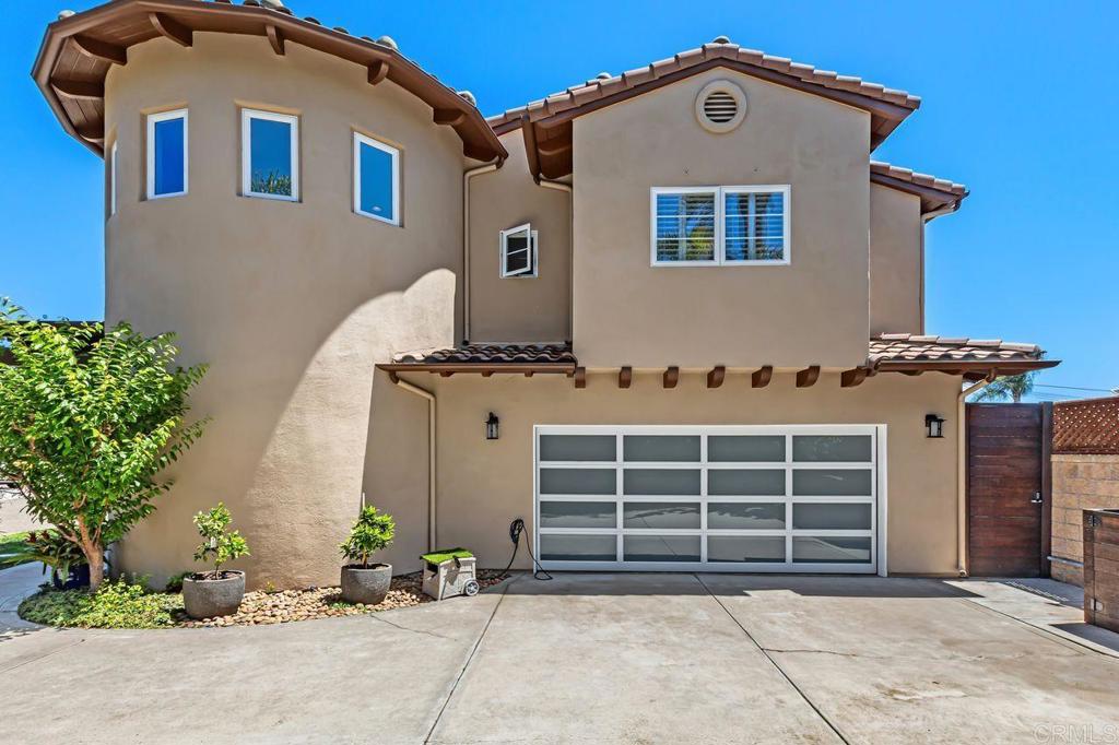 213 Hillcrest Dr.
