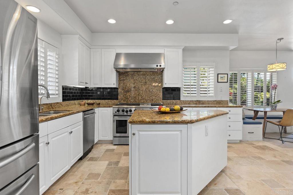 213 Hillcrest Dr.
