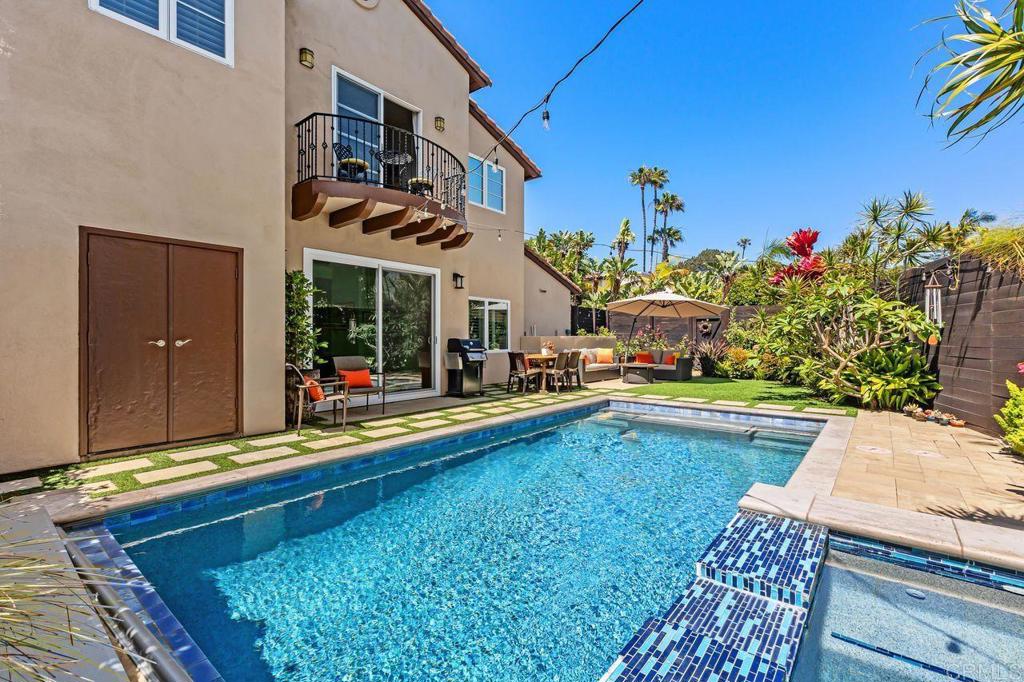 213 Hillcrest Dr.
