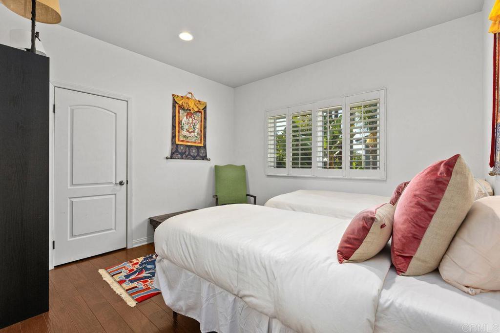 213 Hillcrest Dr.