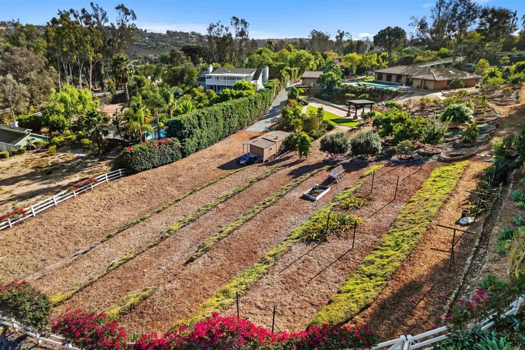 17543 Rancho del Rio