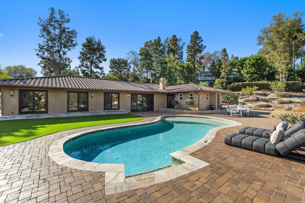 17543 Rancho del Rio