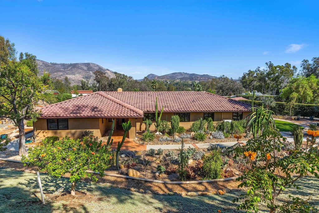 17543 Rancho del Rio