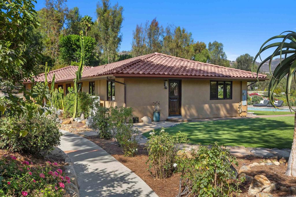 17543 Rancho del Rio