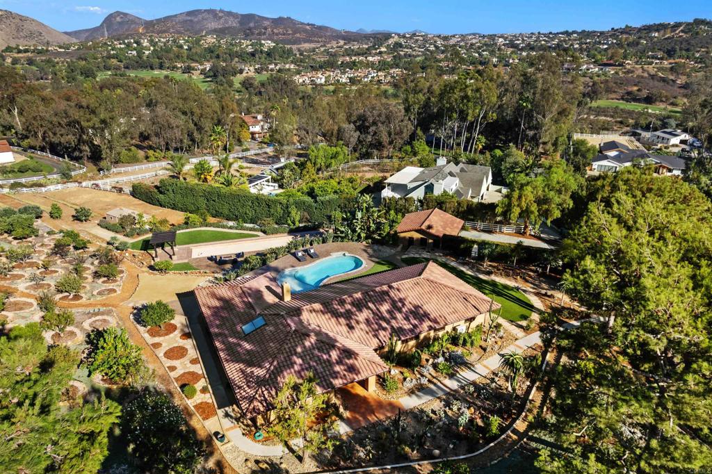 17543 Rancho del Rio