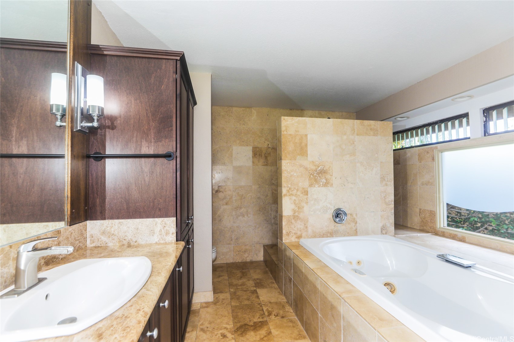 1175 Palea Way