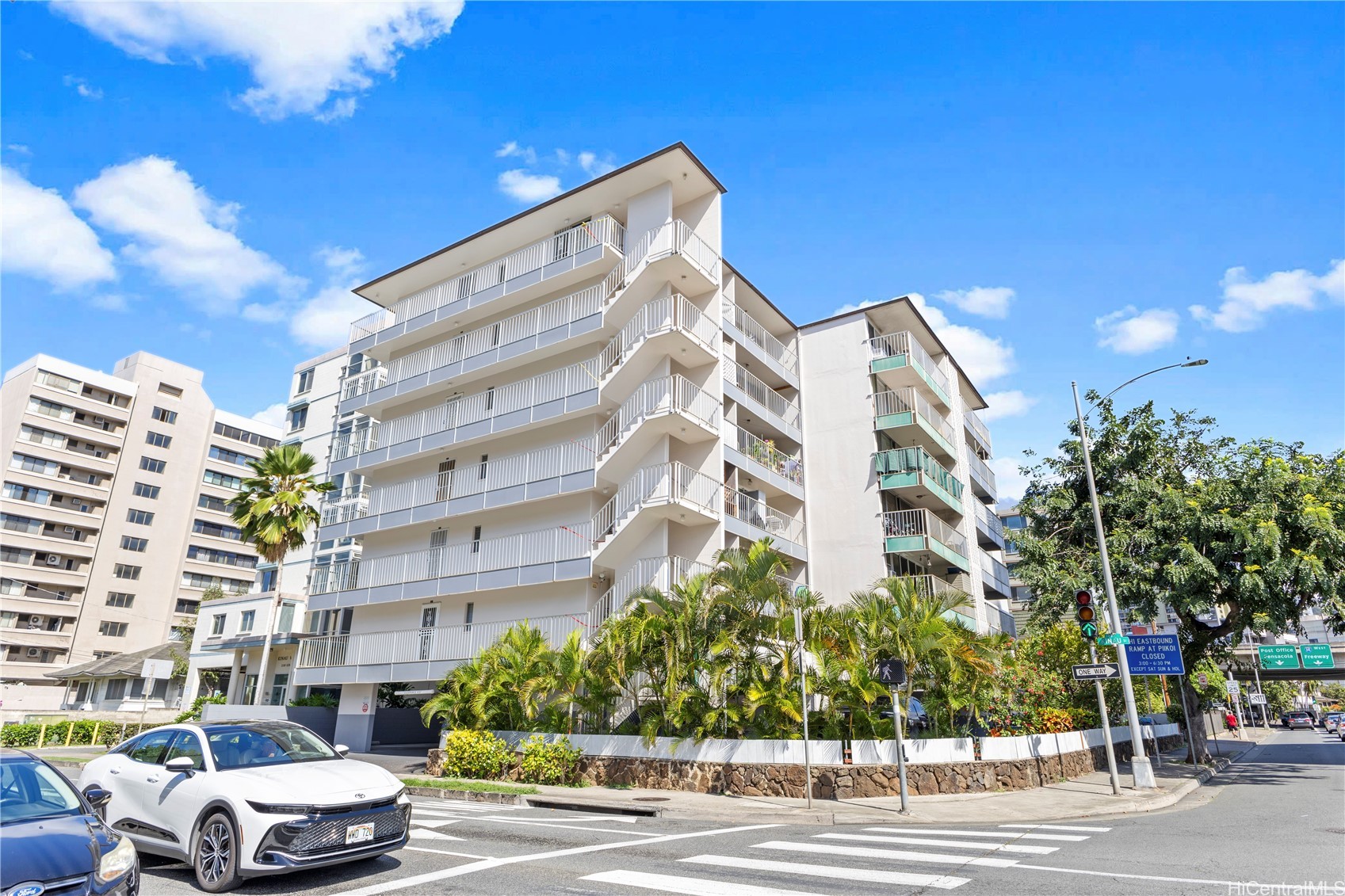 1314 PIIKOI Street 706