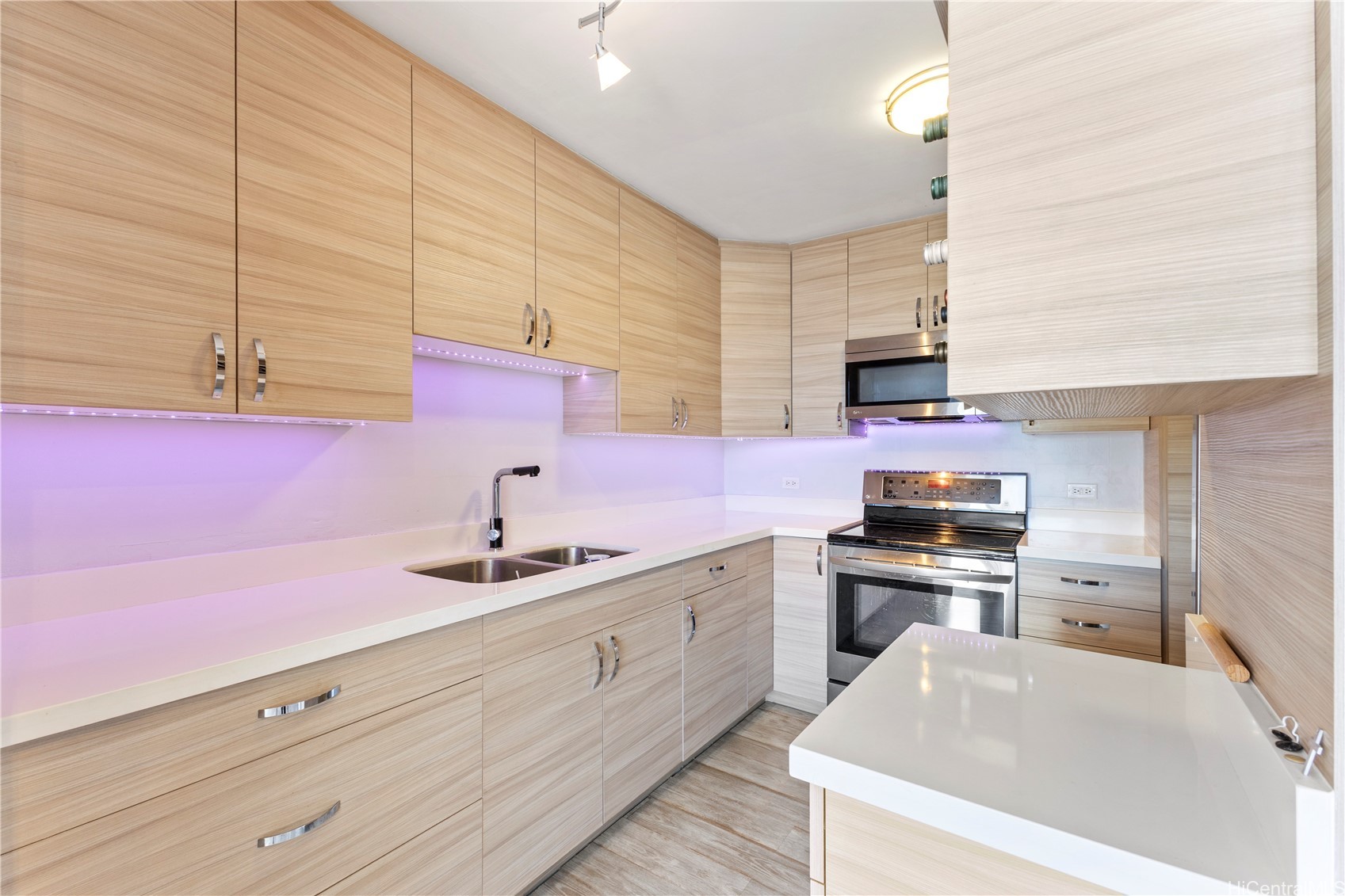1314 PIIKOI Street 706