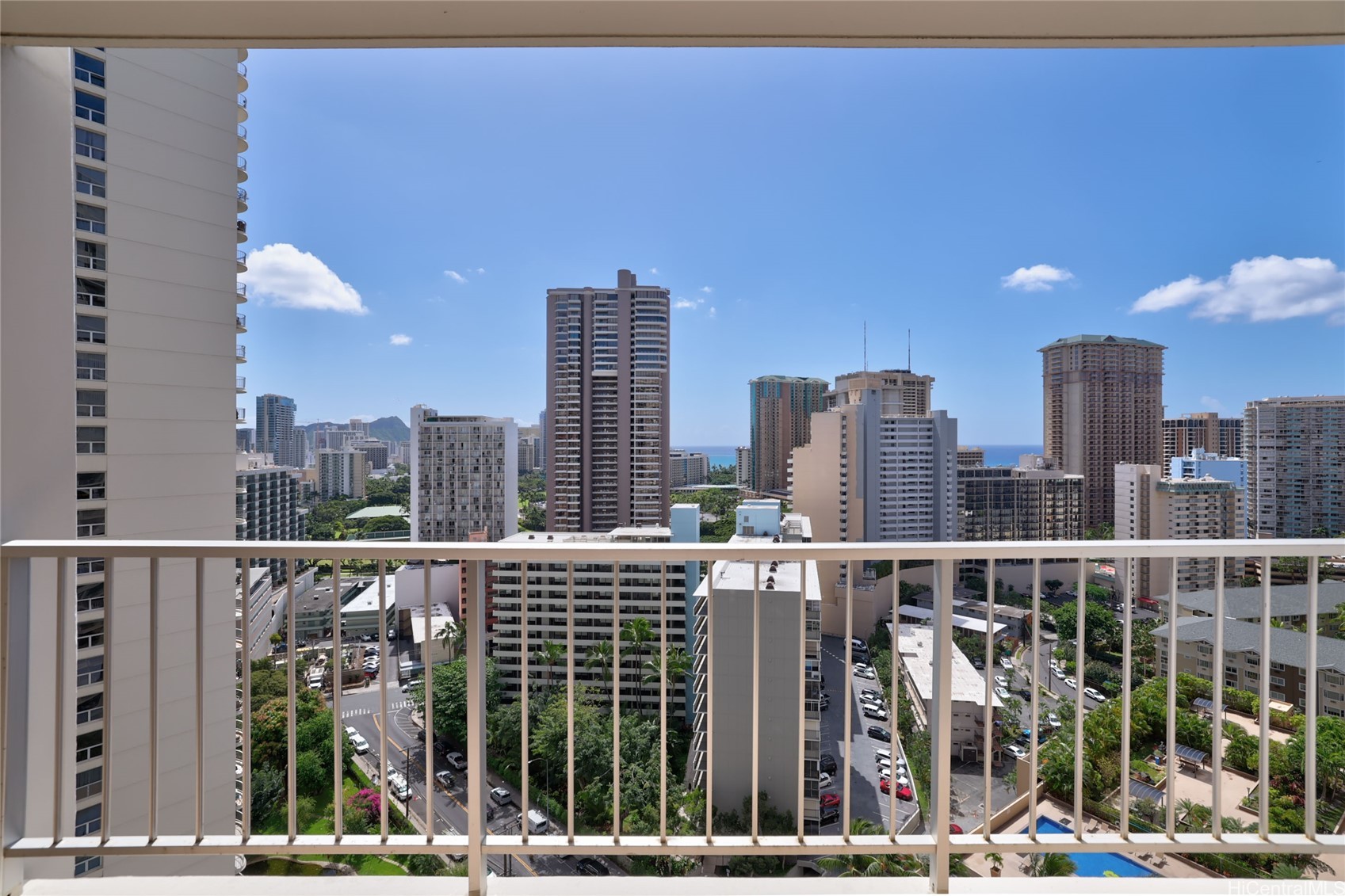 400 Hobron Lane 2207