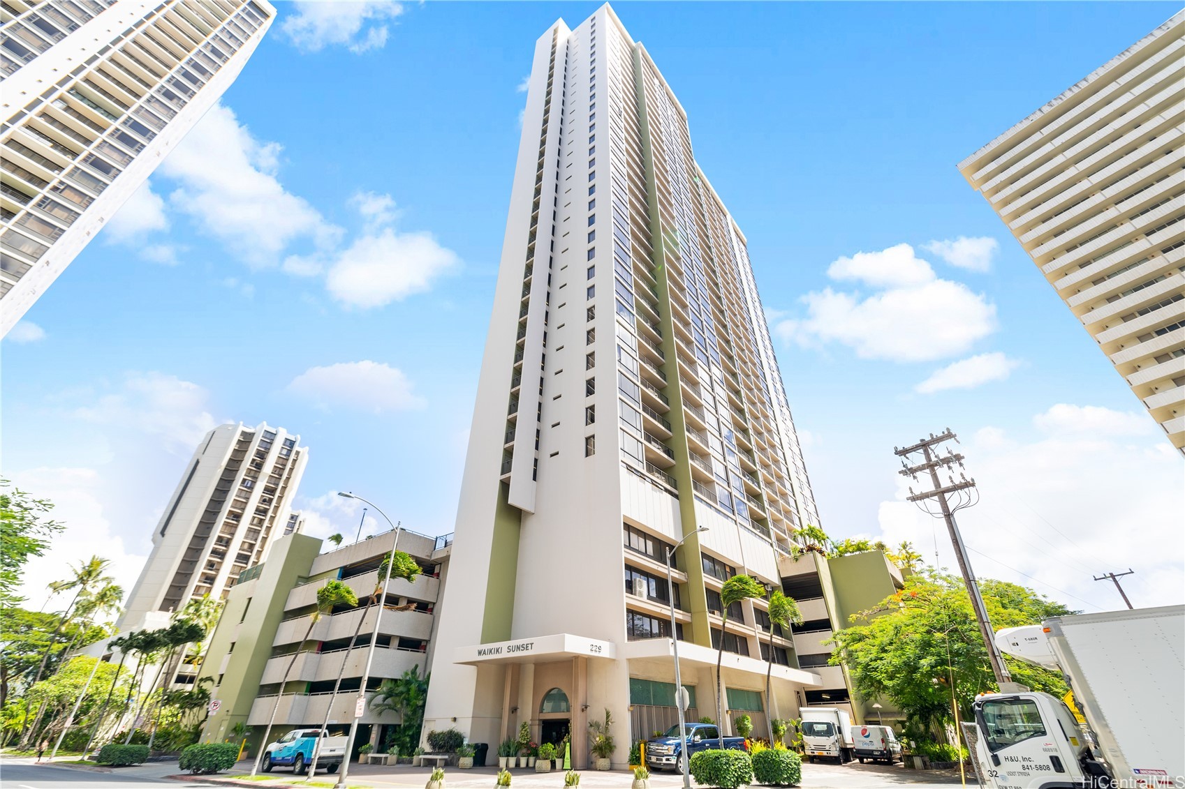 229 PAOAKALANI Avenue 603