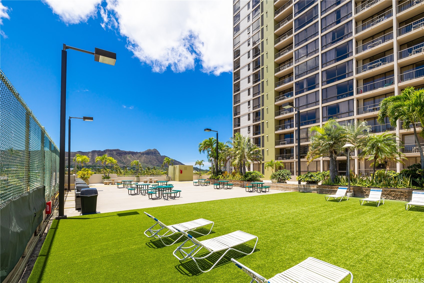 229 PAOAKALANI Avenue 603