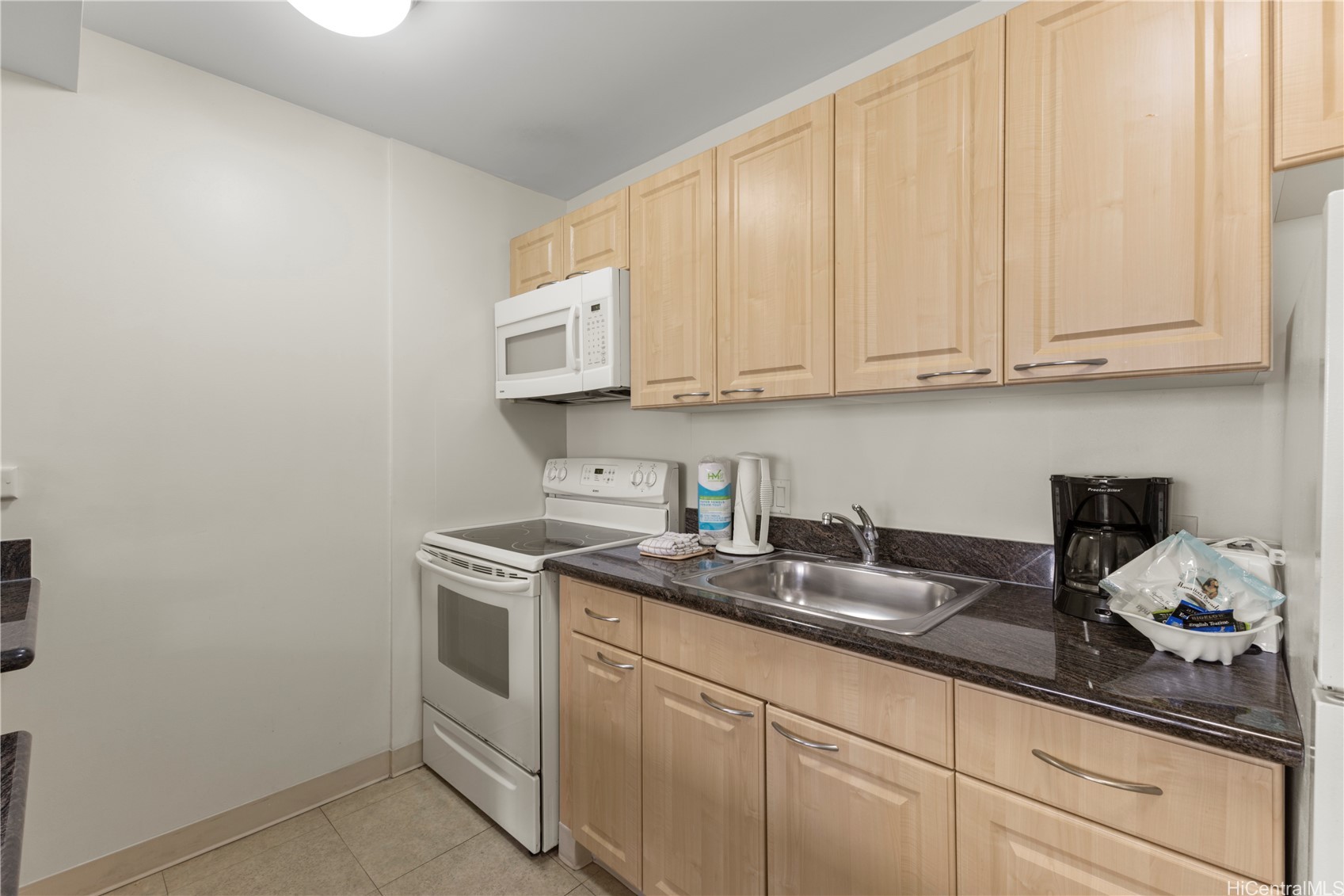 229 PAOAKALANI Avenue 603