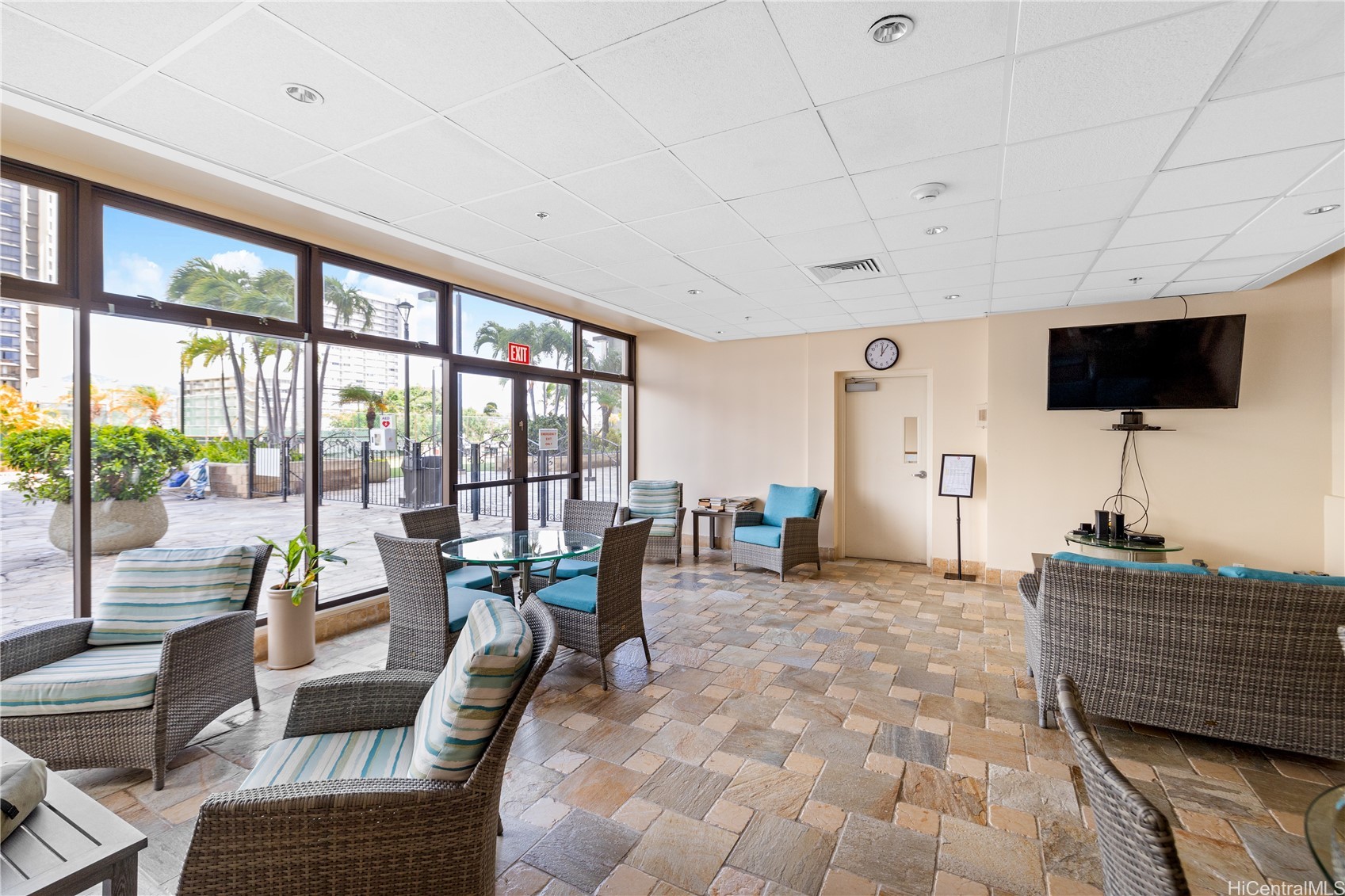 229 PAOAKALANI Avenue 603