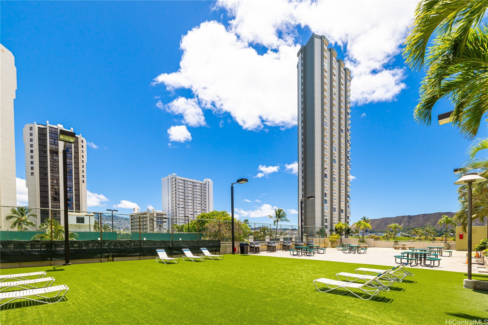 229 PAOAKALANI Avenue 603