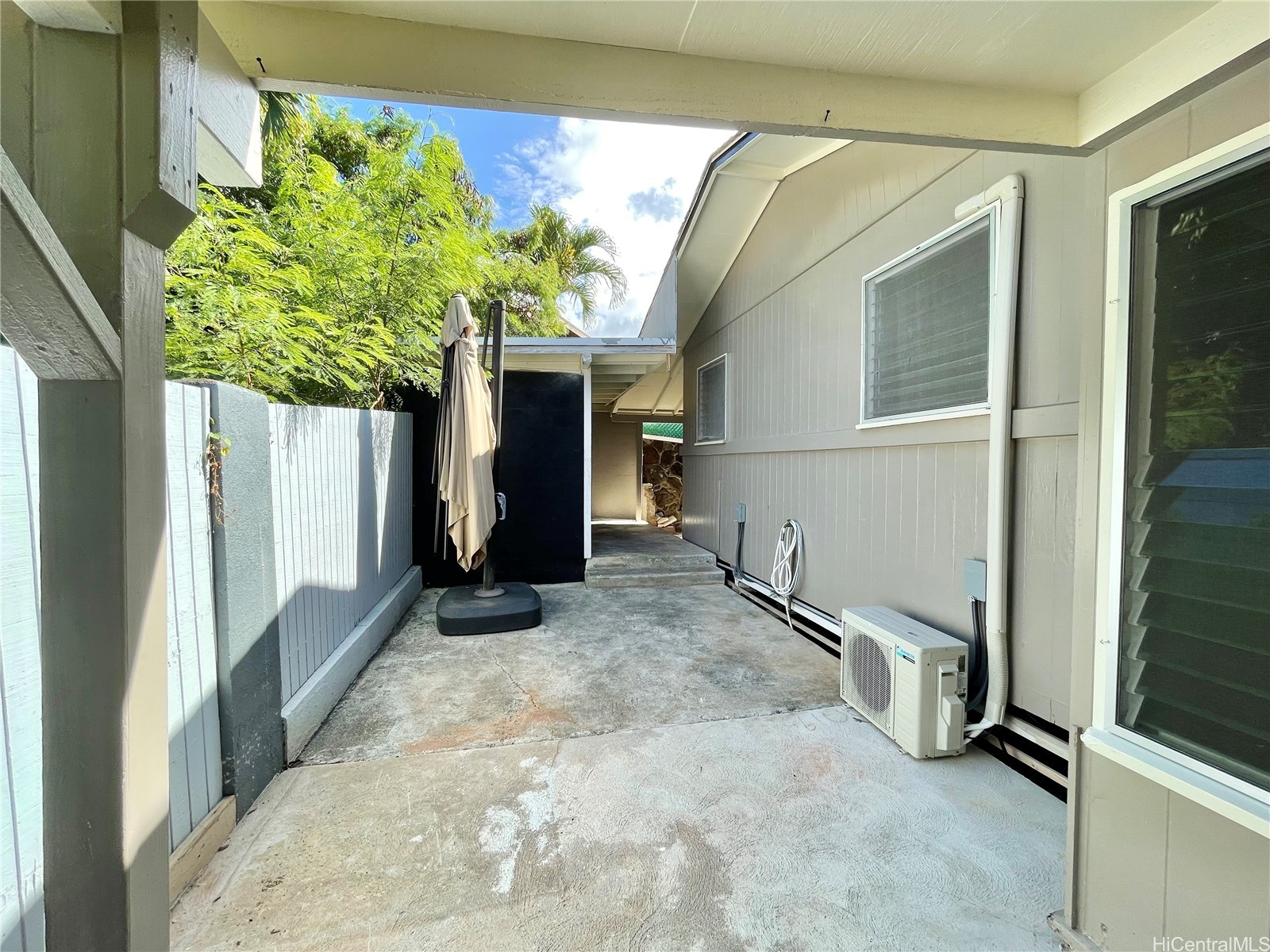 1279 Manulani Street