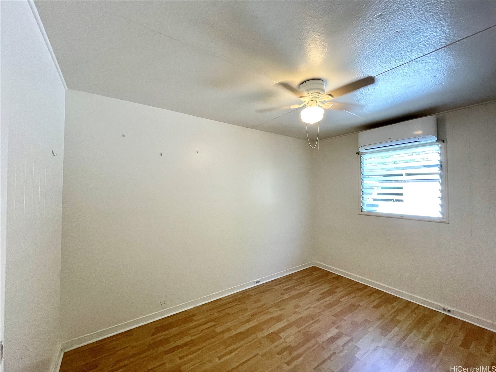 1279 Manulani Street