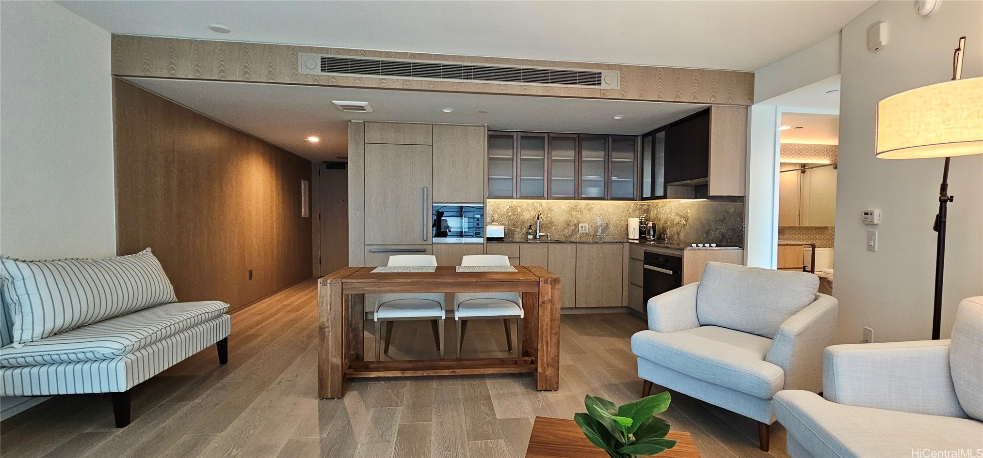 1000 Auahi Street 3808