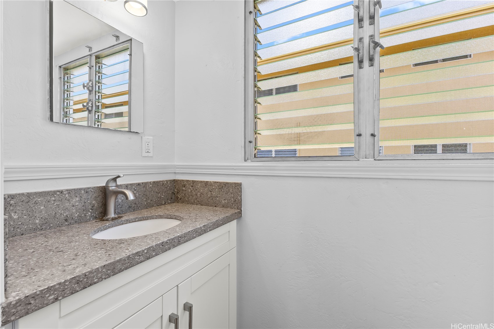 819 Ala Lilikoi Street 8193