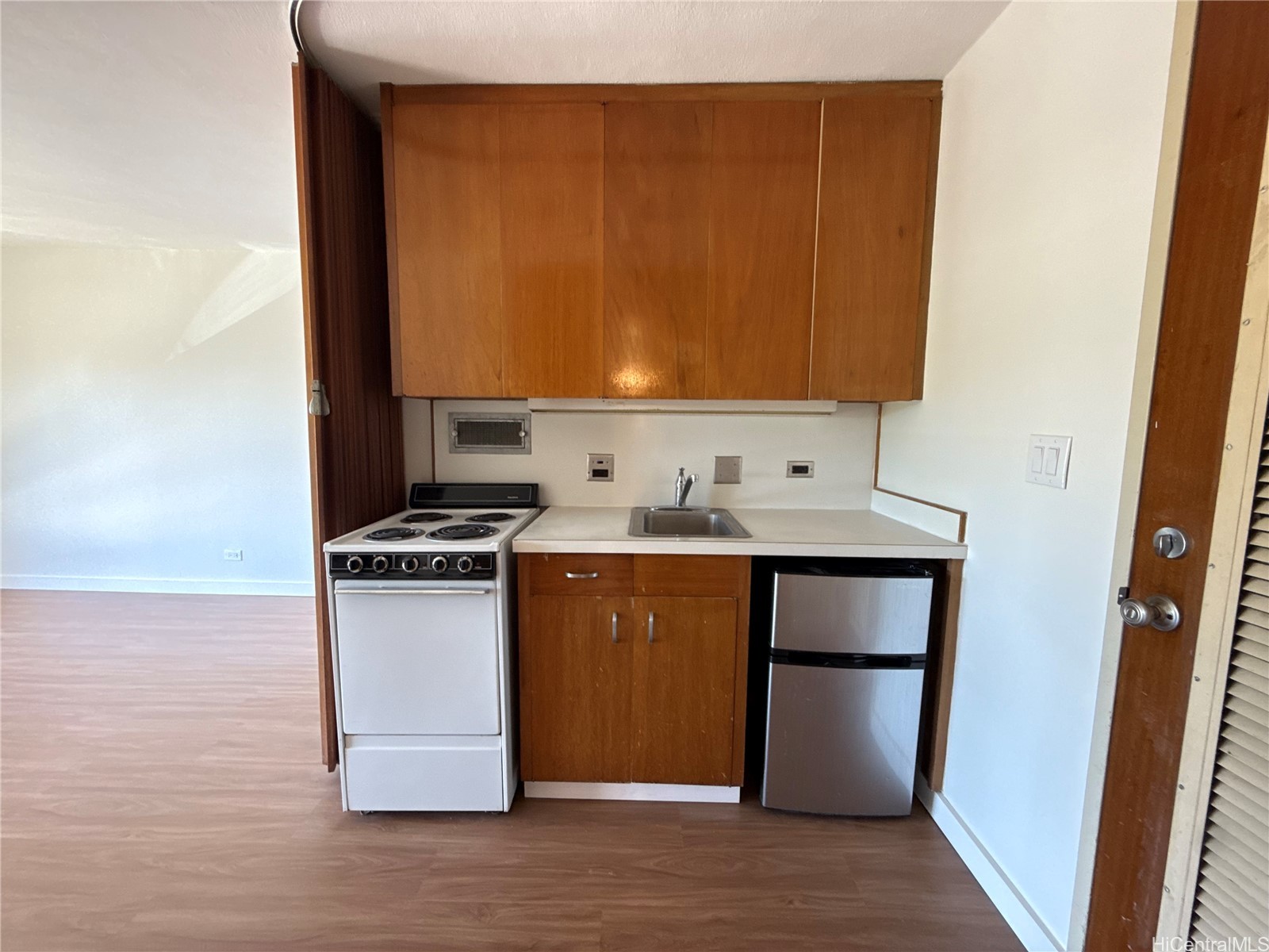 1551 Nuuanu Avenue 336
