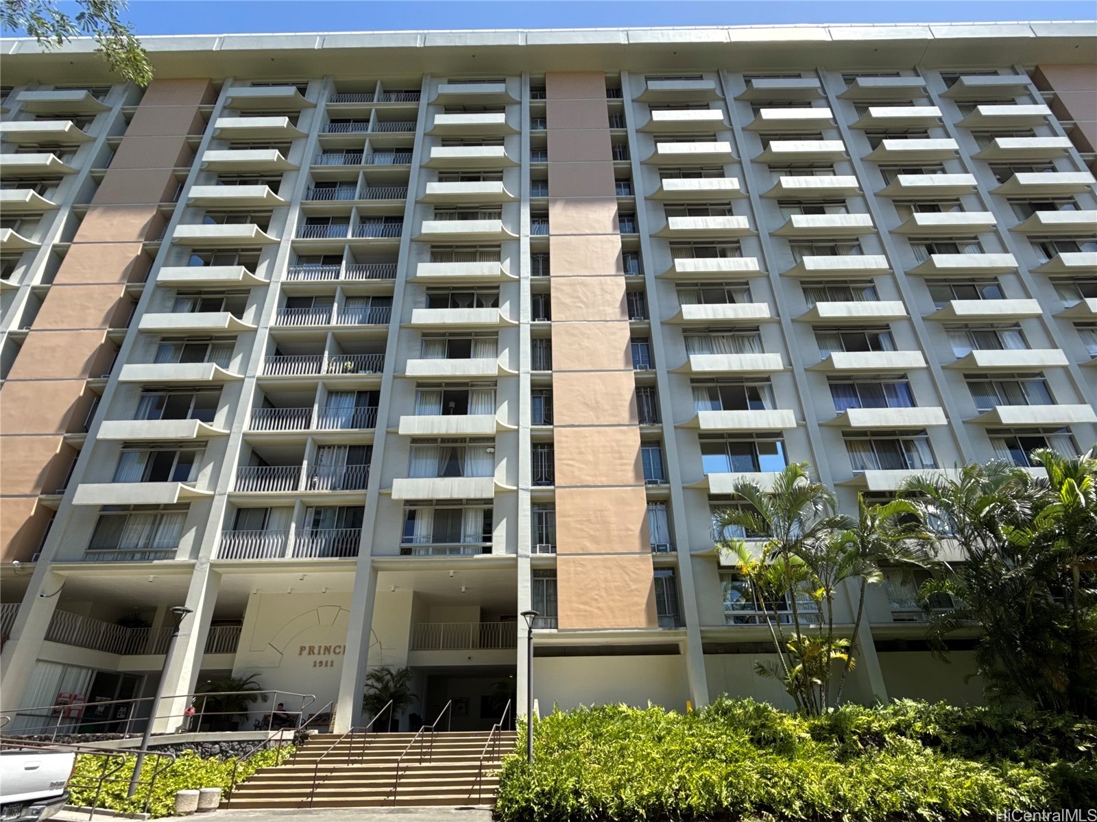 1551 Nuuanu Avenue 336