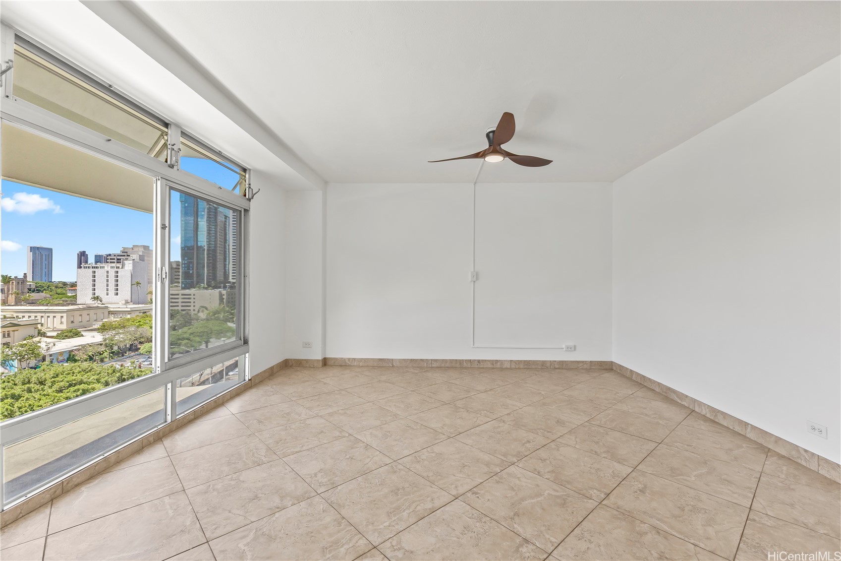1511 Nuuanu Avenue 933