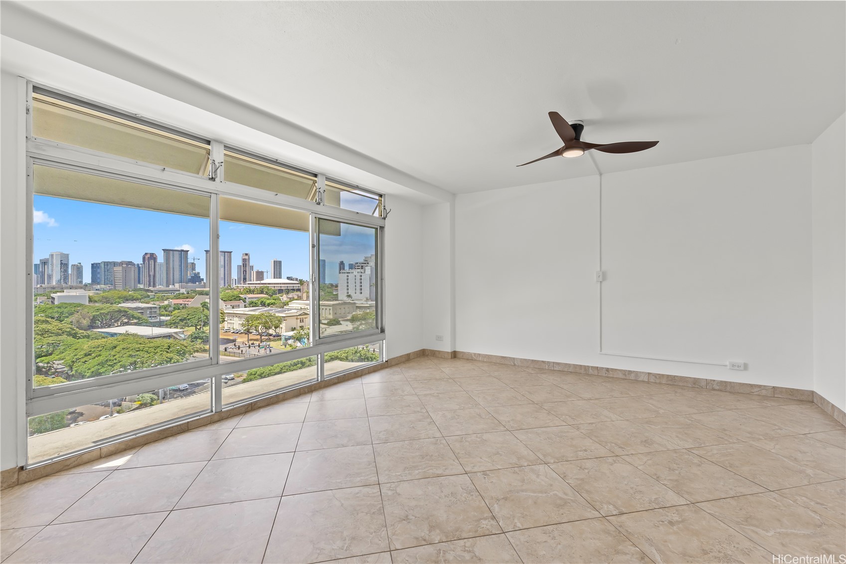 1511 Nuuanu Avenue 933