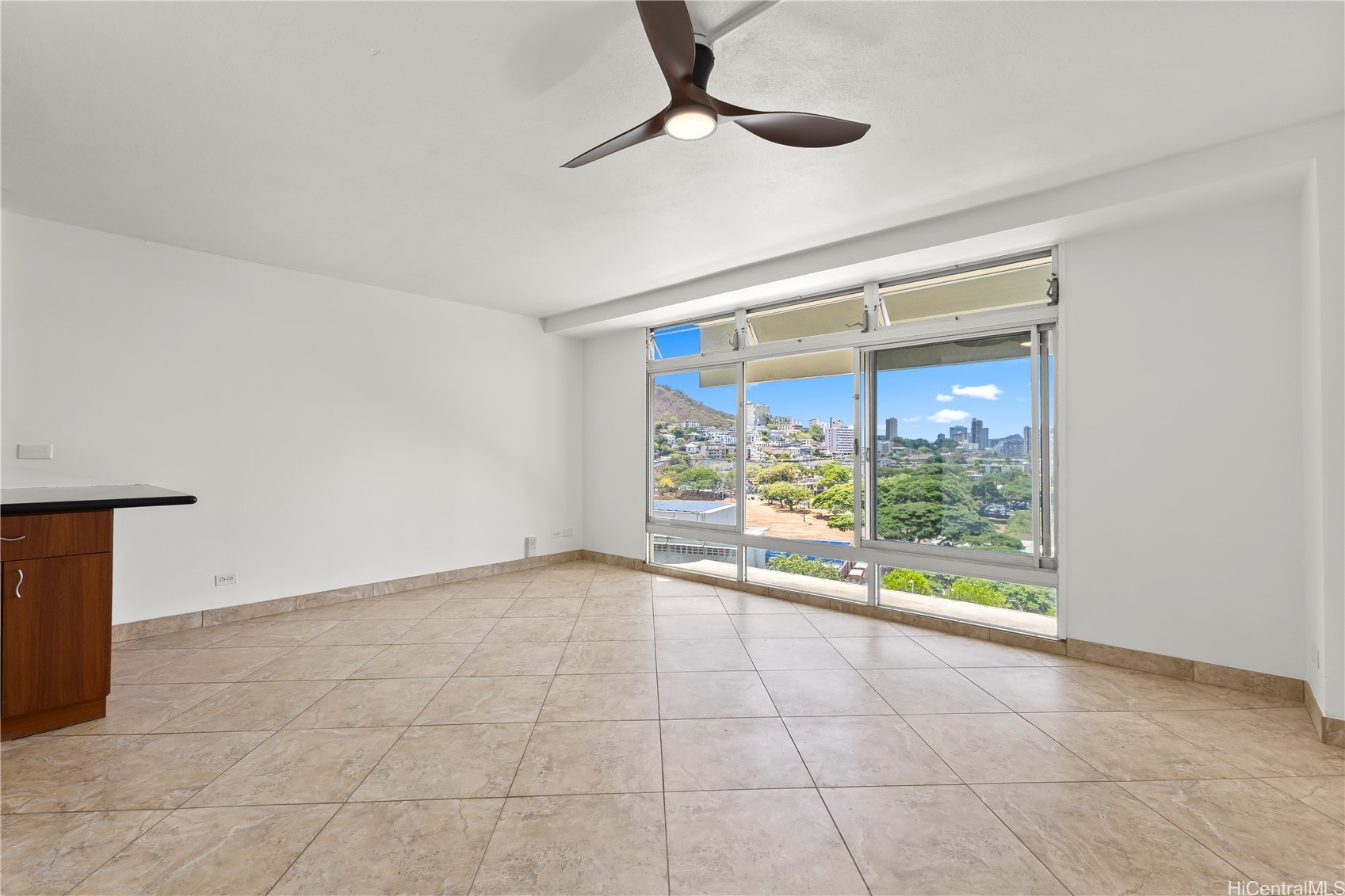 1511 Nuuanu Avenue 933