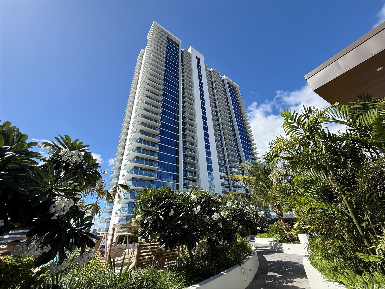 1515 Liona Street 2607