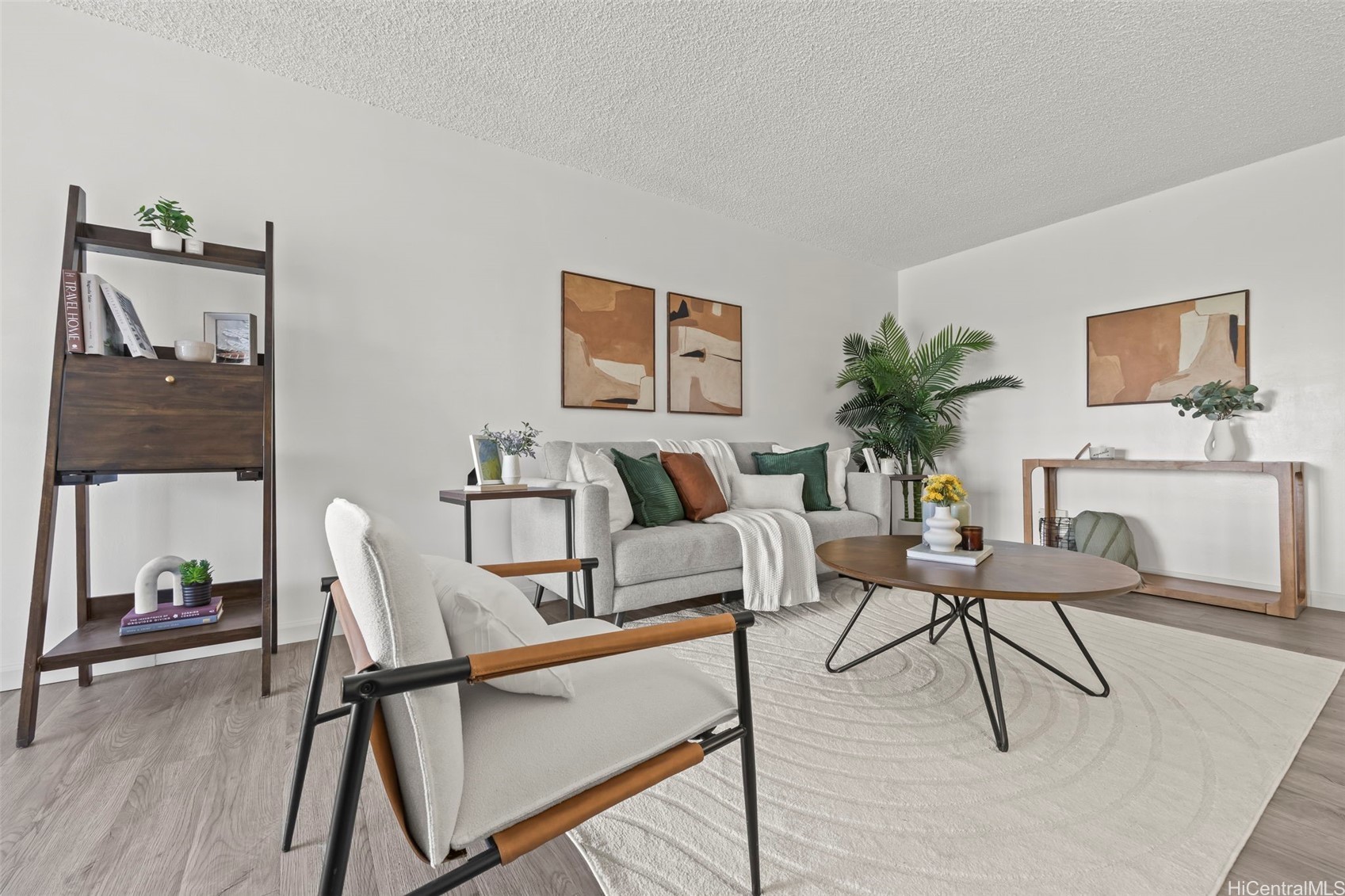 1260 Richard Lane B-404