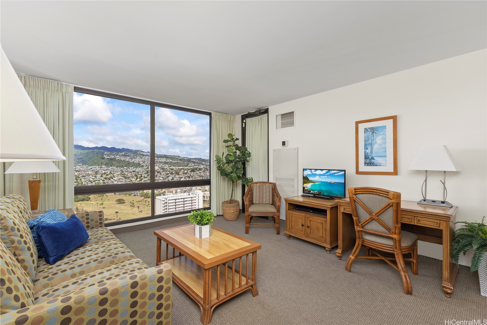 229 PAOAKALANI Avenue 3711 (NUC)
