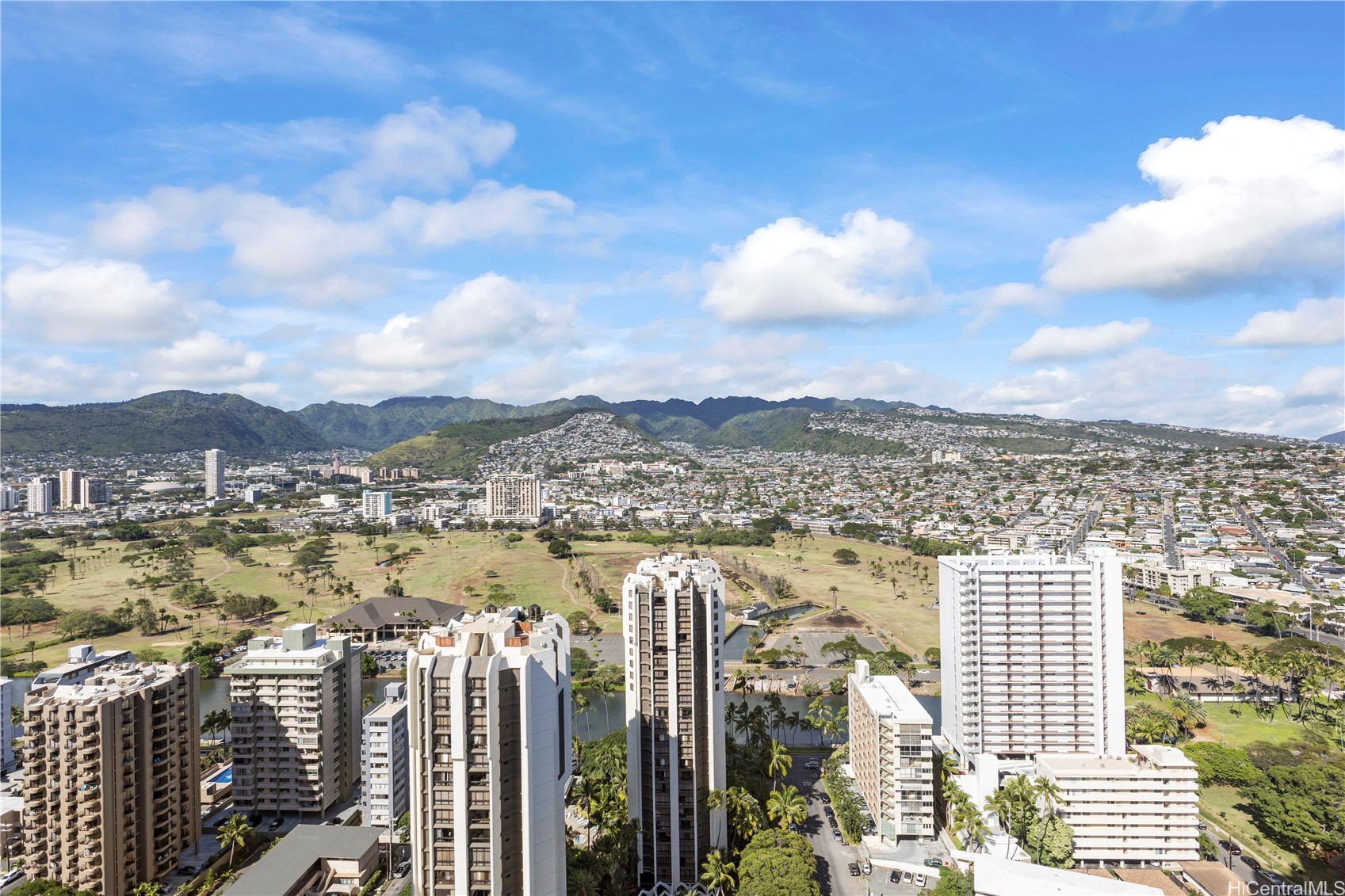 229 PAOAKALANI Avenue 3711 (NUC)