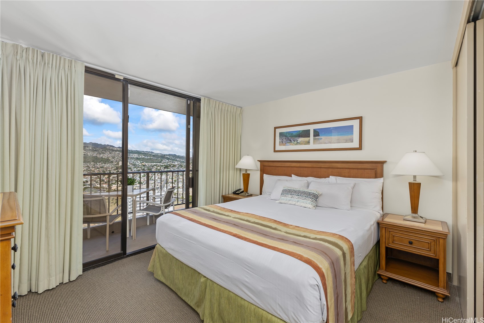 229 PAOAKALANI Avenue 3711 (NUC)