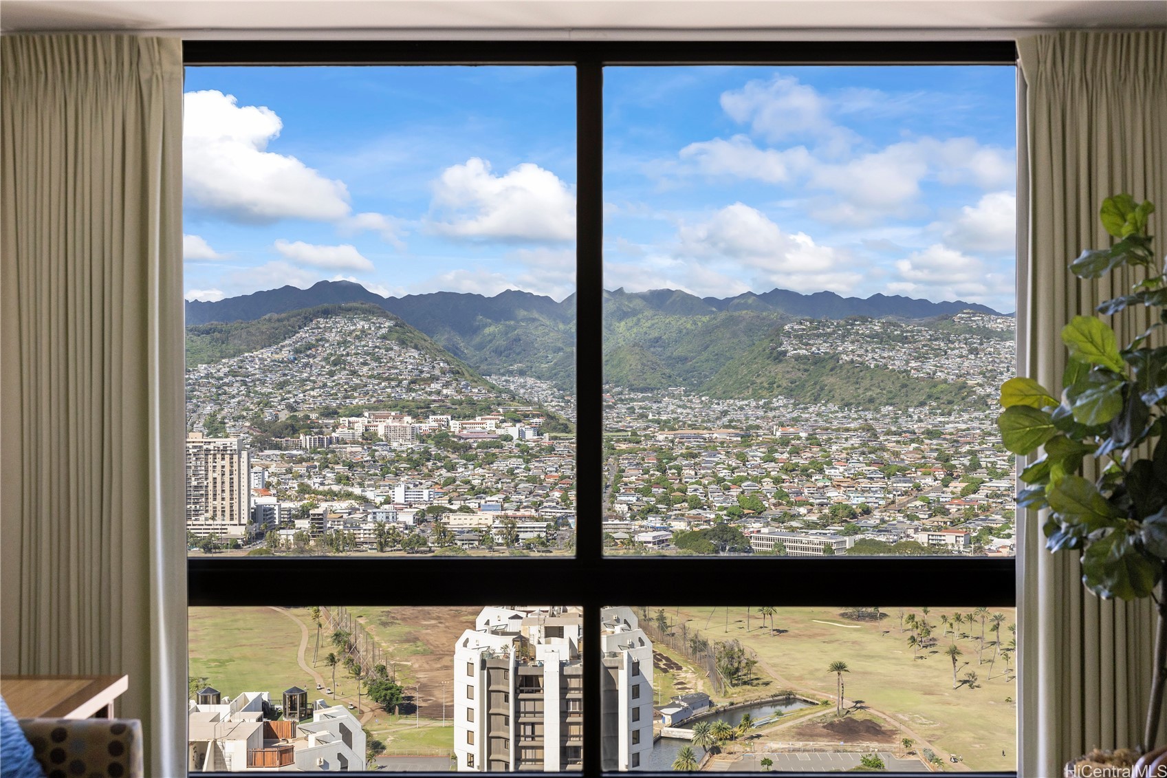 229 PAOAKALANI Avenue 3711 (NUC)