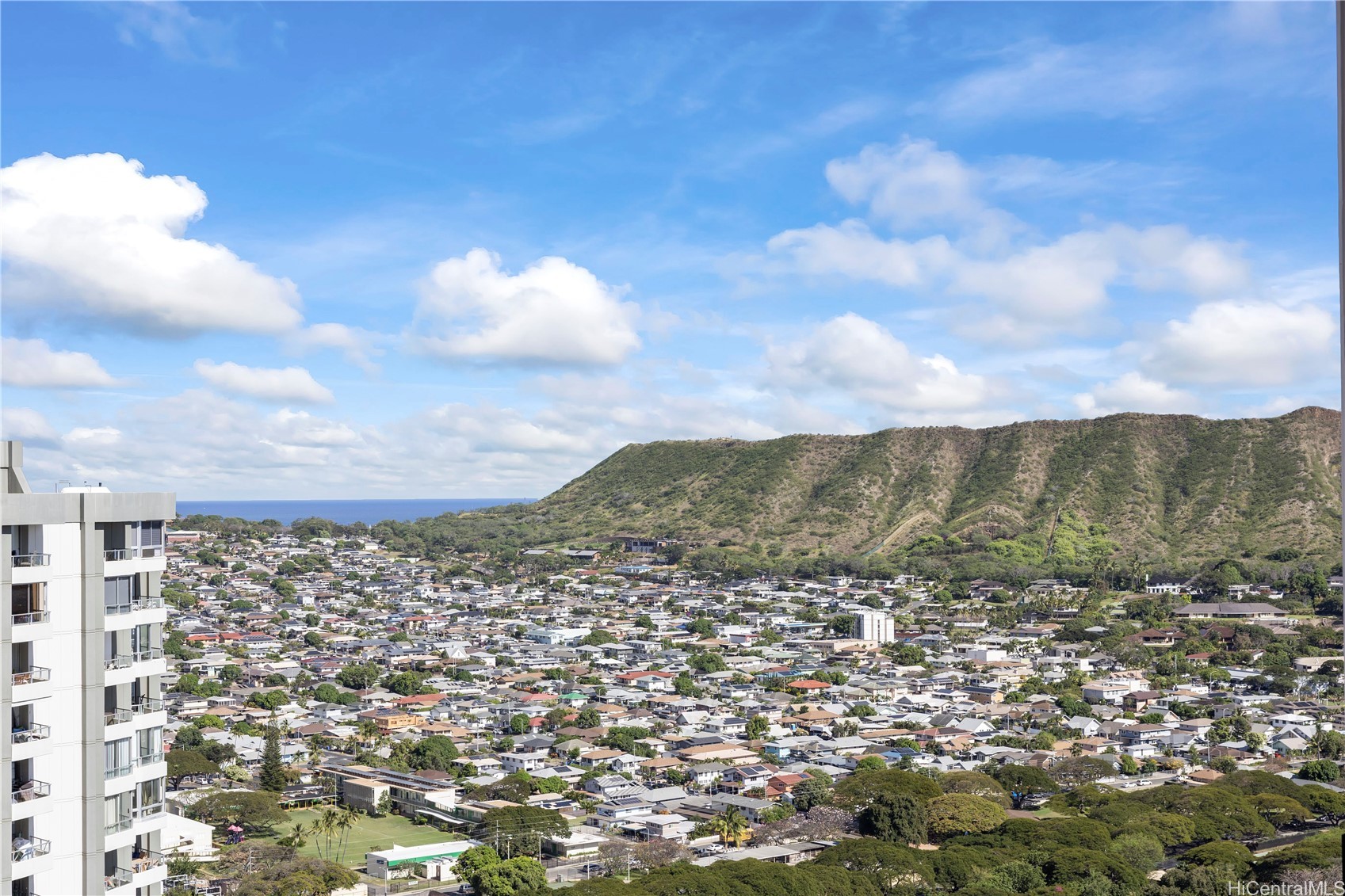 229 PAOAKALANI Avenue 3711 (NUC)