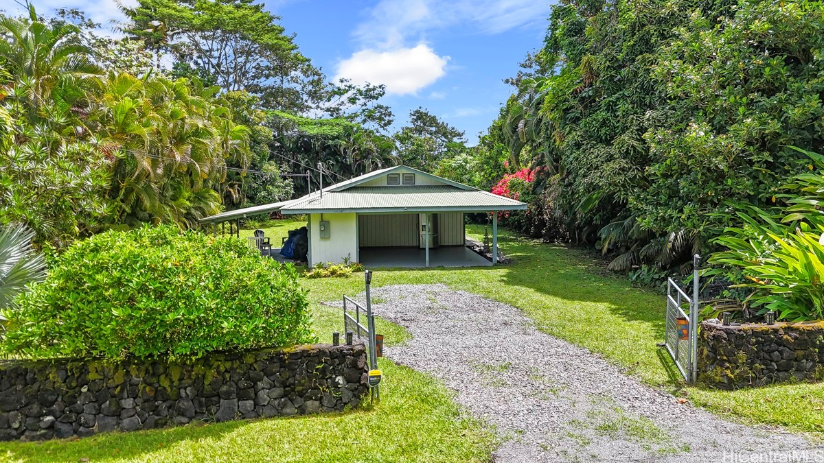 15-2689 Maikoiko Street
