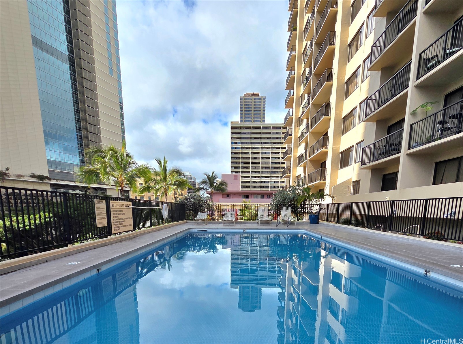 2140 Kuhio Avenue 2010