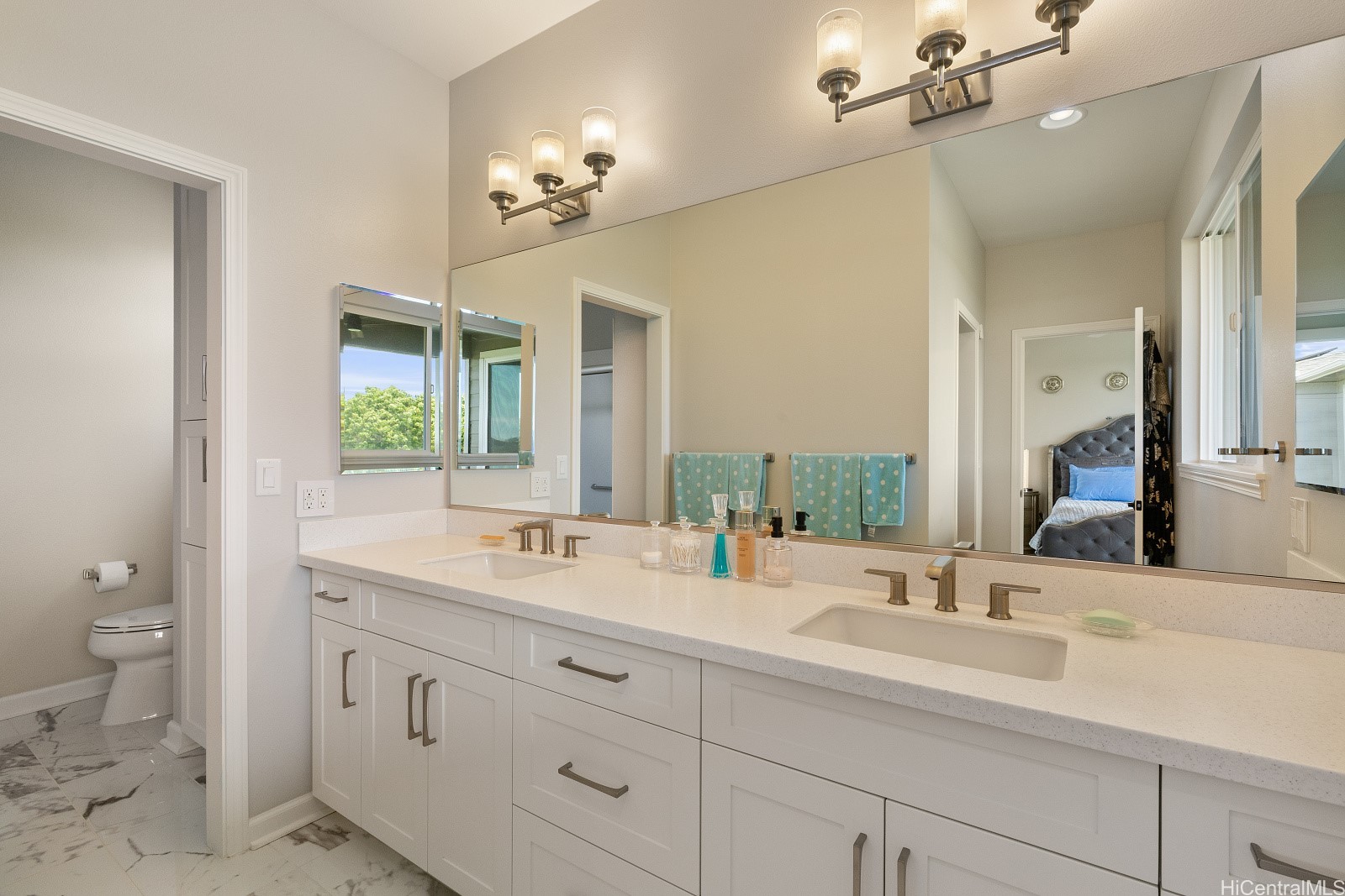 91-5408 KAPOLEI Parkway 24