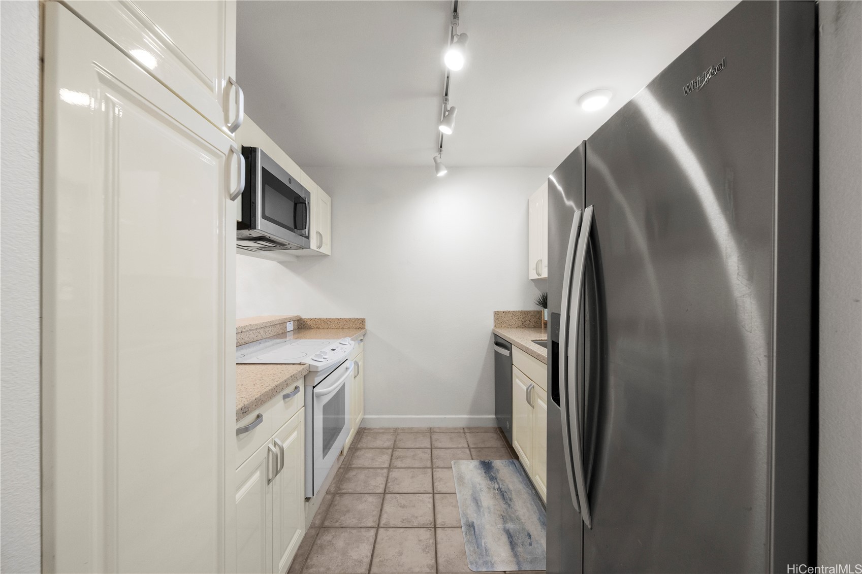 3054 Ala Poha Place 306