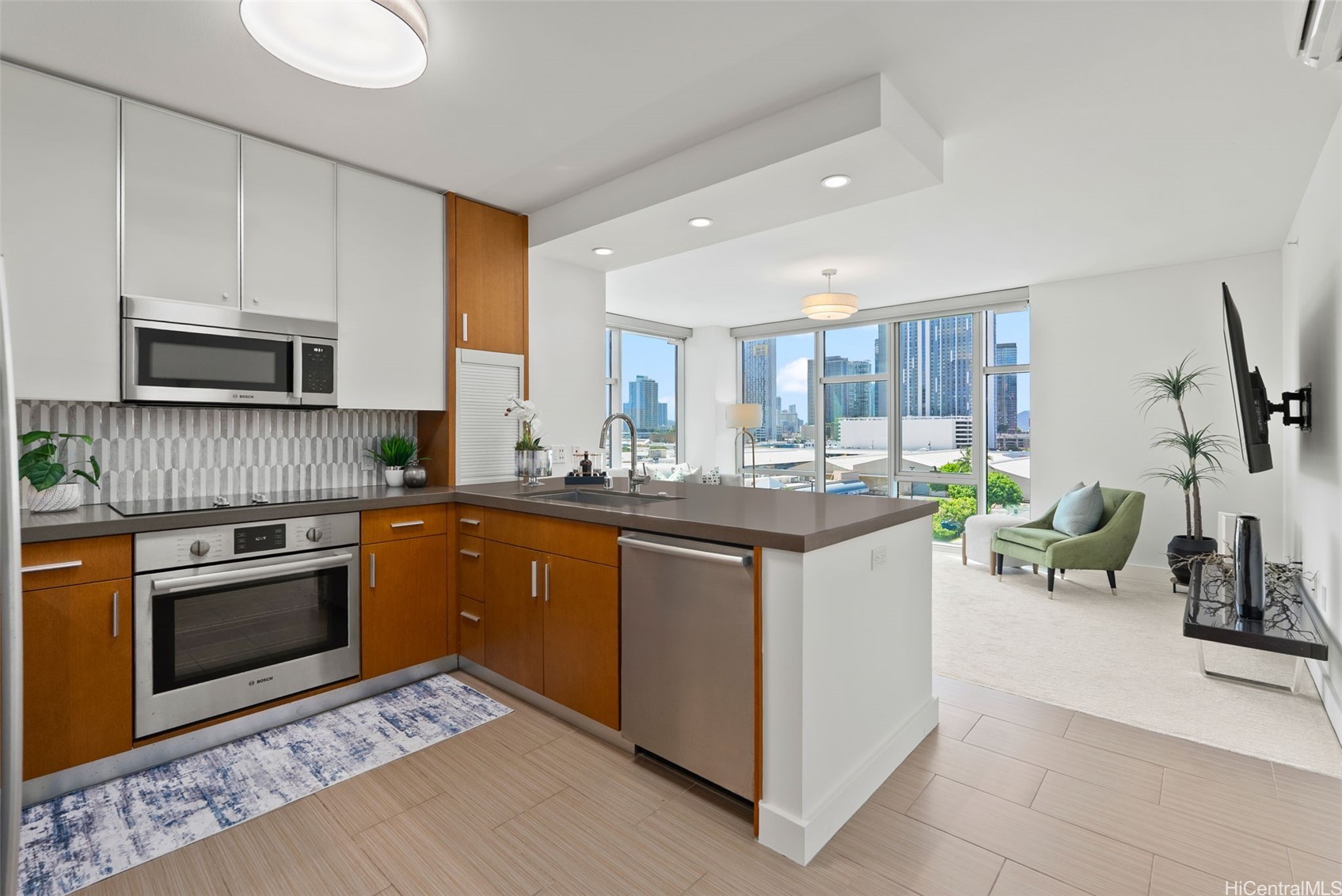 600 Ala Moana Boulevard 607