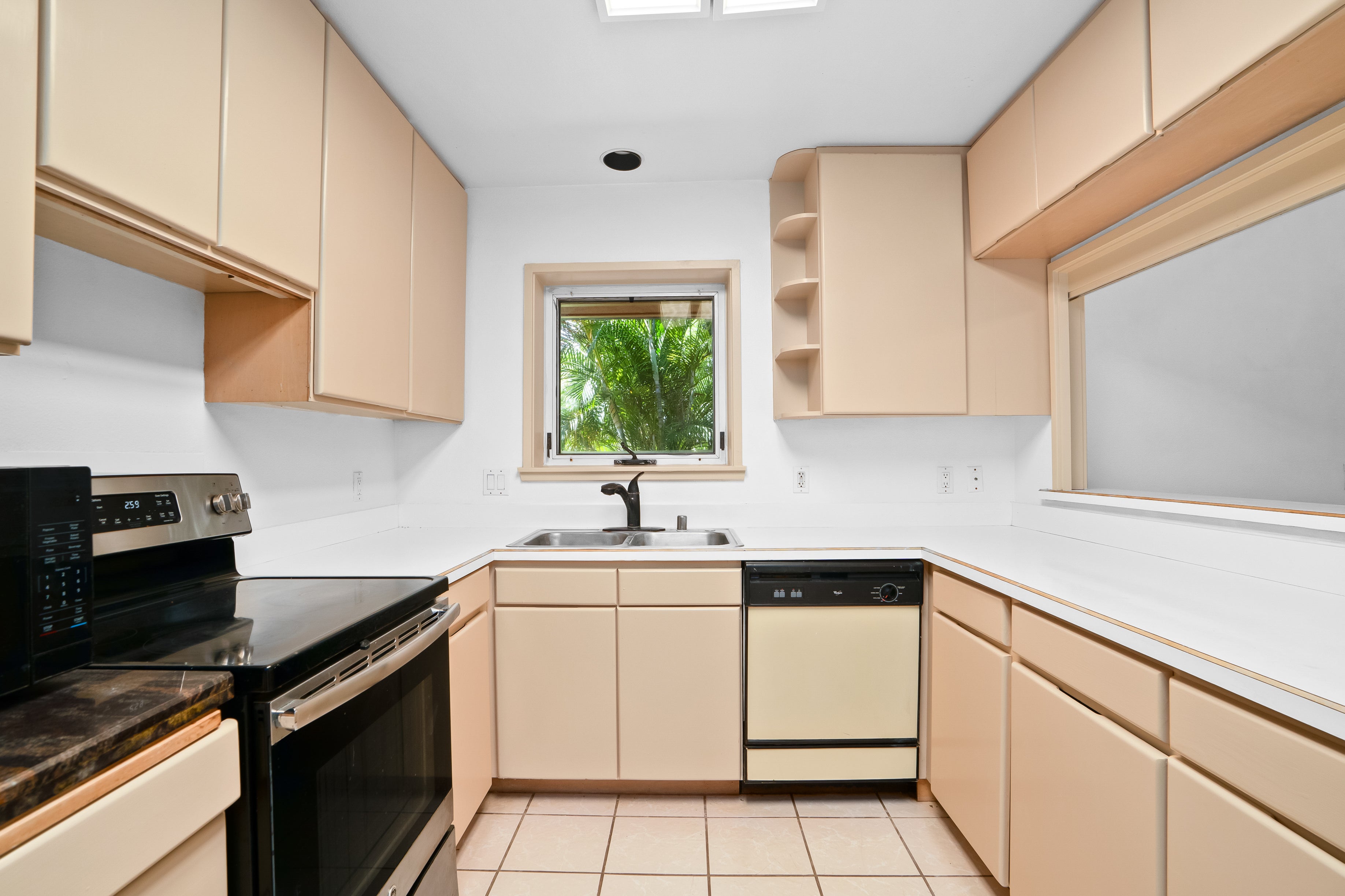 4491 KIKIAOLA PL