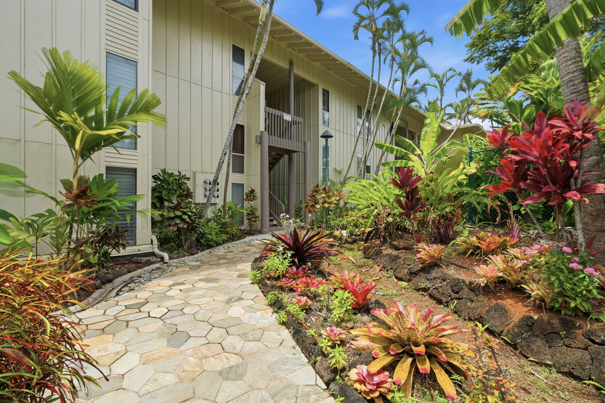 410 PAPALOA RD 533