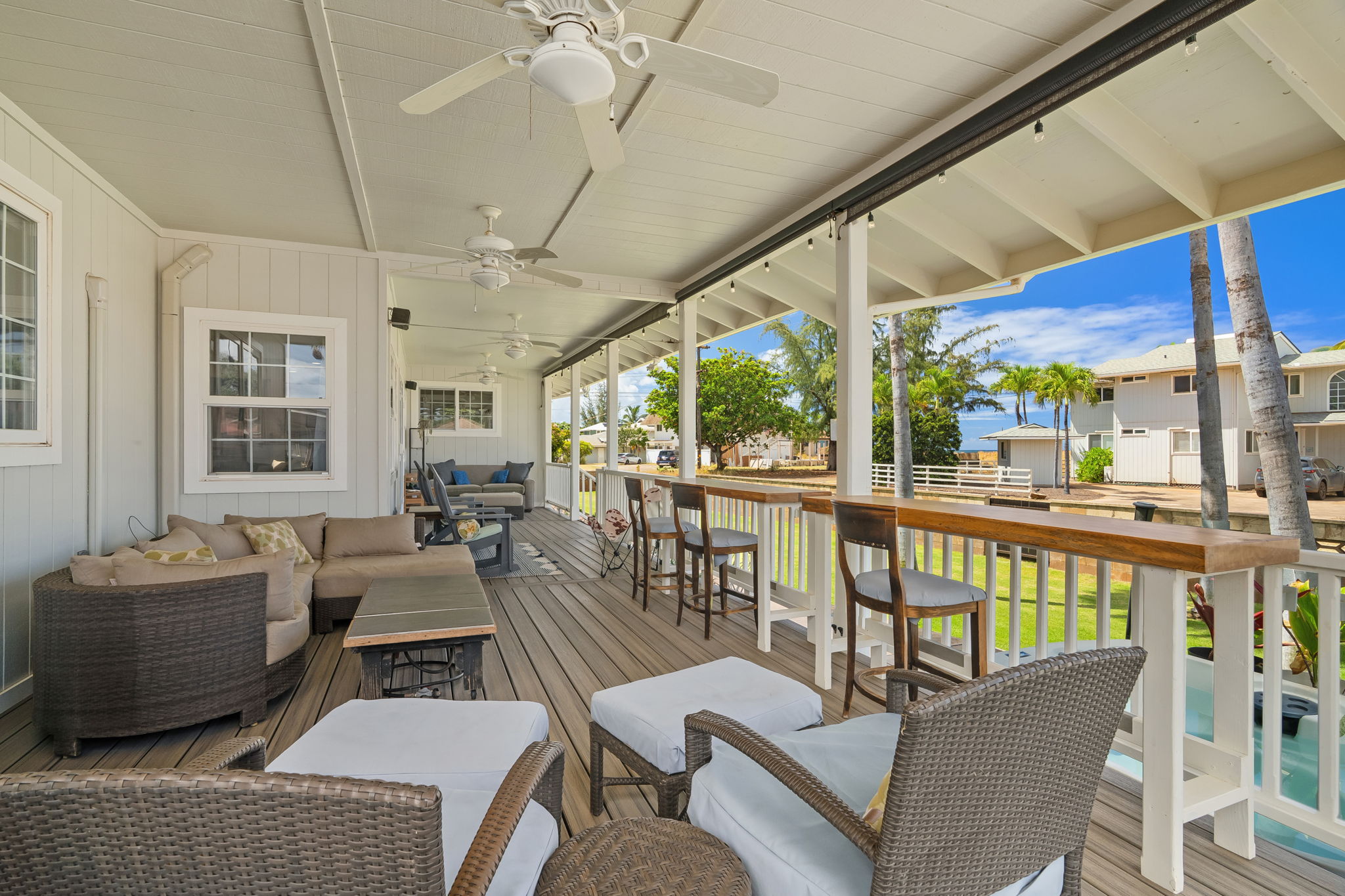 9897 KAHAKAI RD