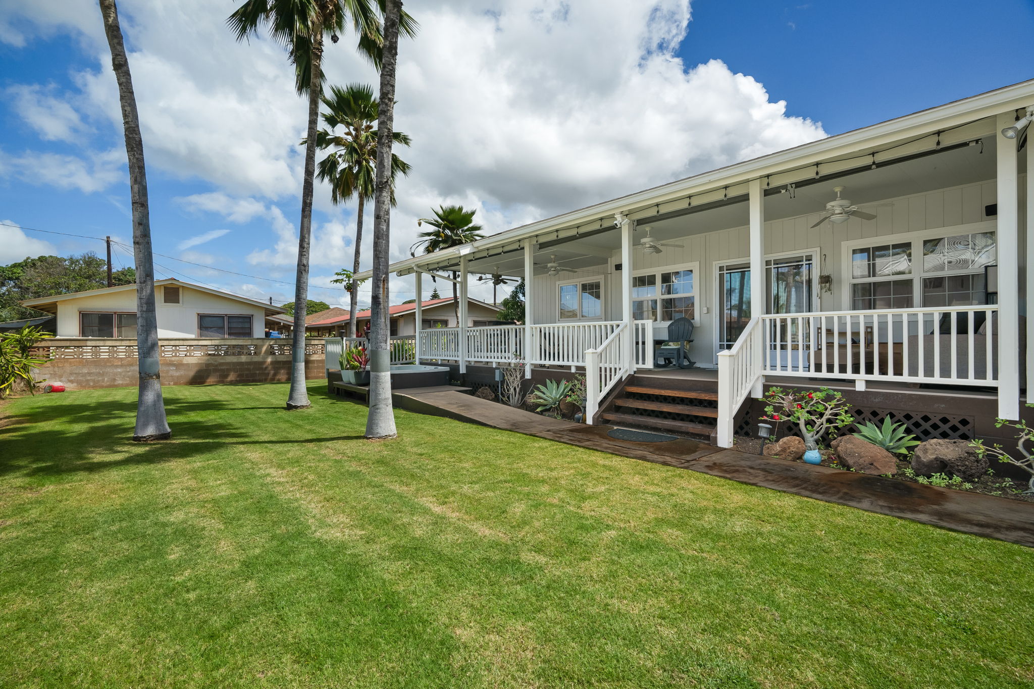 9897 KAHAKAI RD
