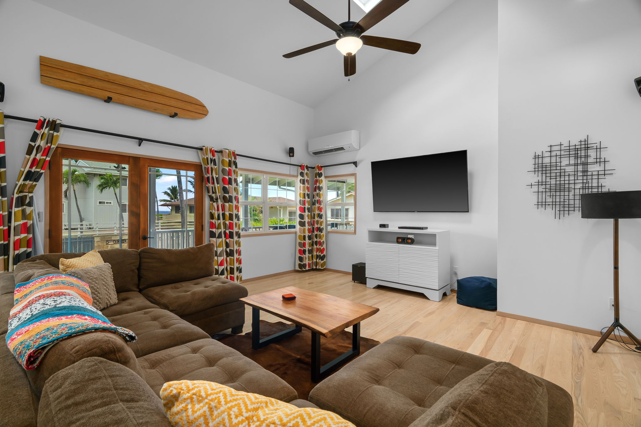 9897 KAHAKAI RD