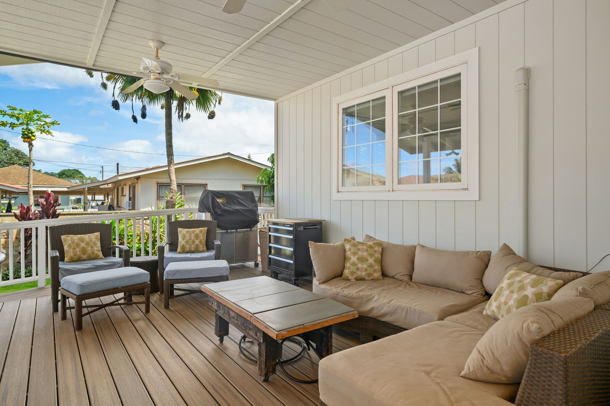 9897 KAHAKAI RD