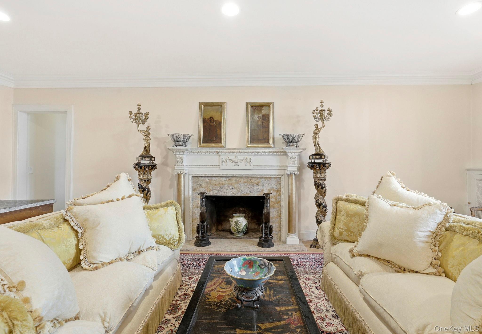 10 Brooklands Unit: 1H