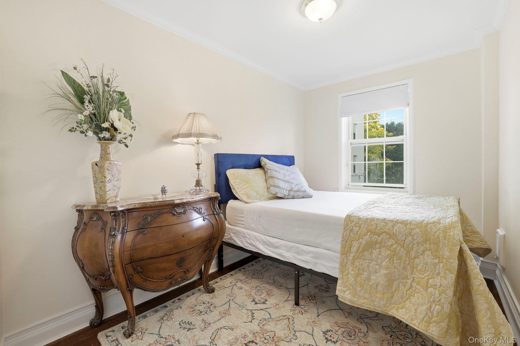 10 Brooklands Unit: 1H