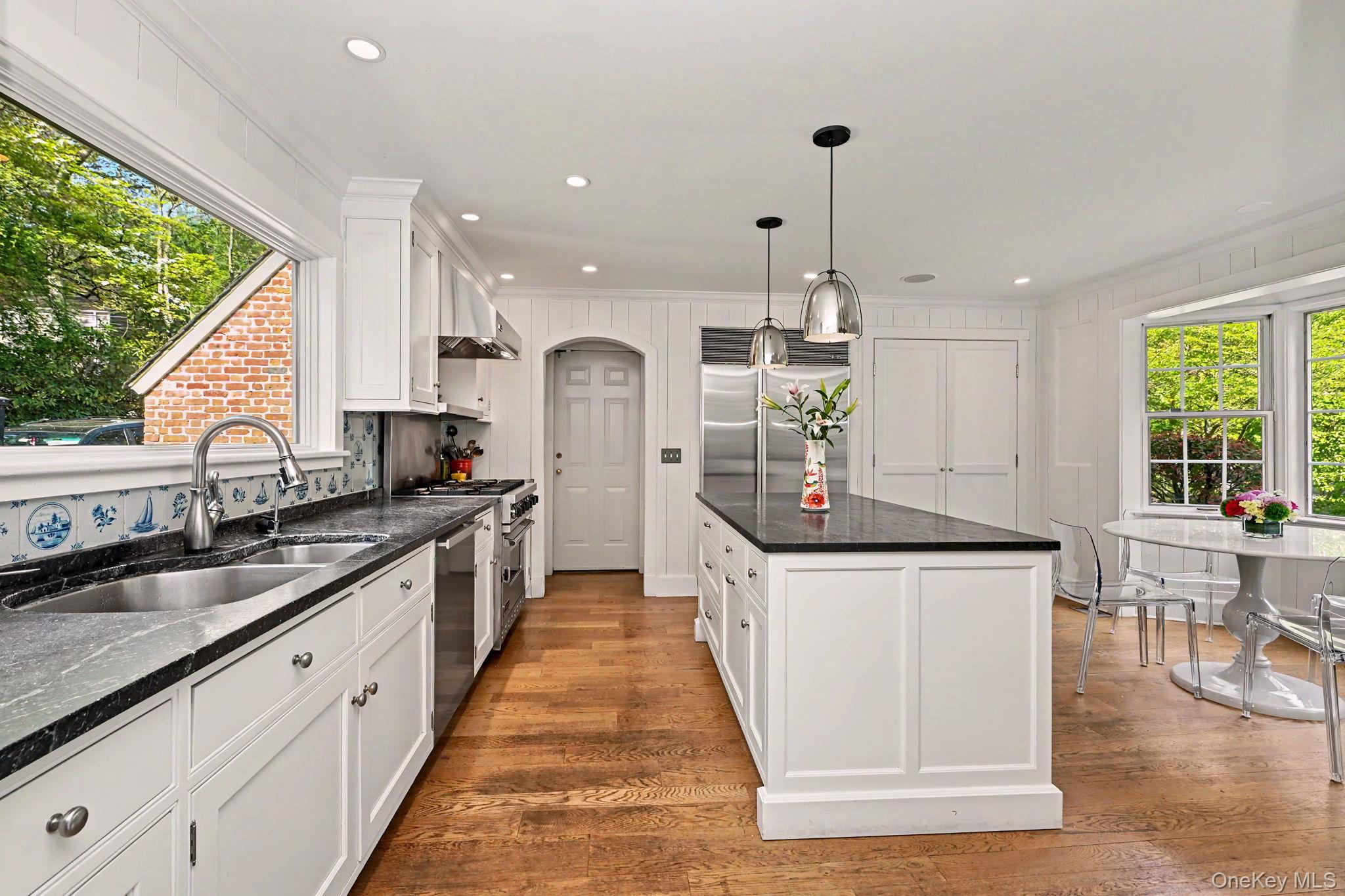 224 Old Colony Road