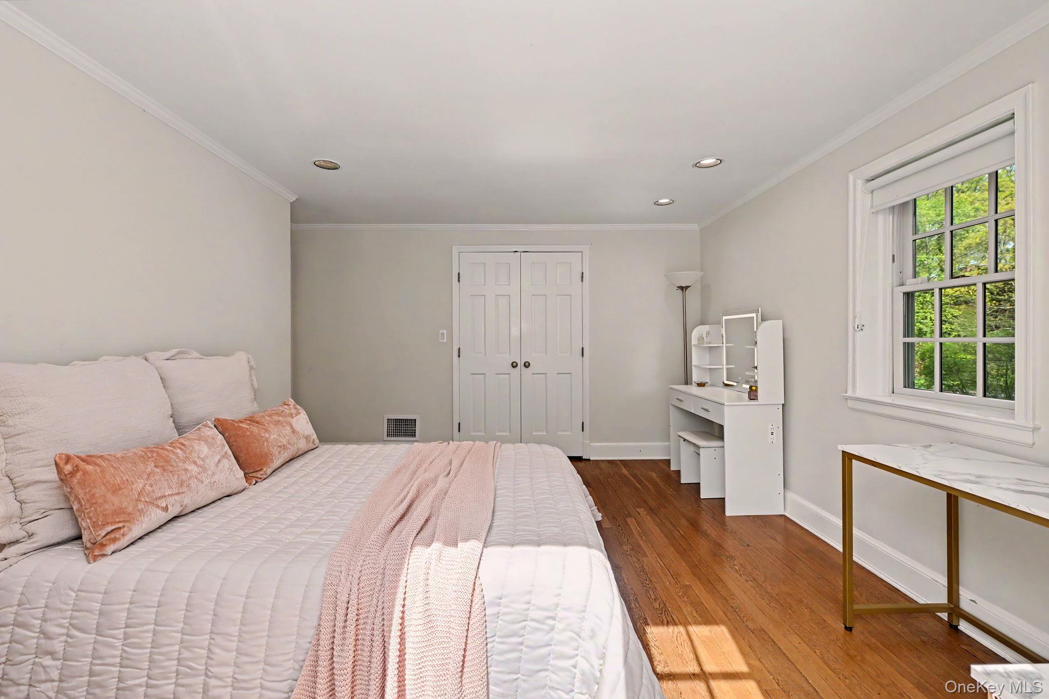 224 Old Colony Road