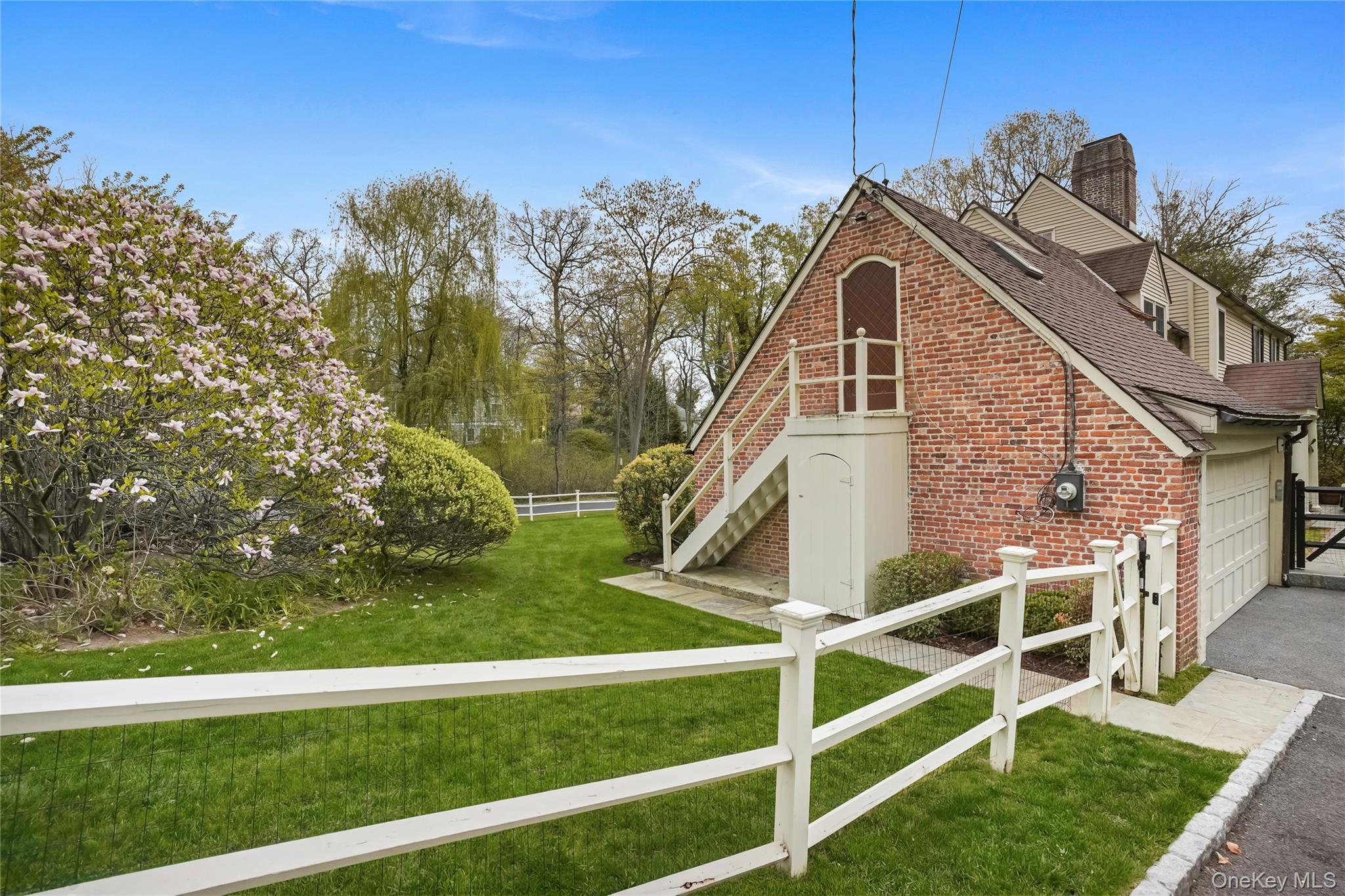 224 Old Colony Road